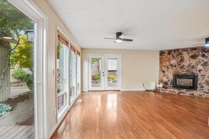NE 157th St-S1510-012.jpg