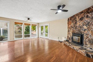 NE 157th St-S1510-014.jpg