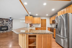 NE 157th St-S1510-015.jpg