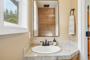 NE 157th St-S1510-043.jpg