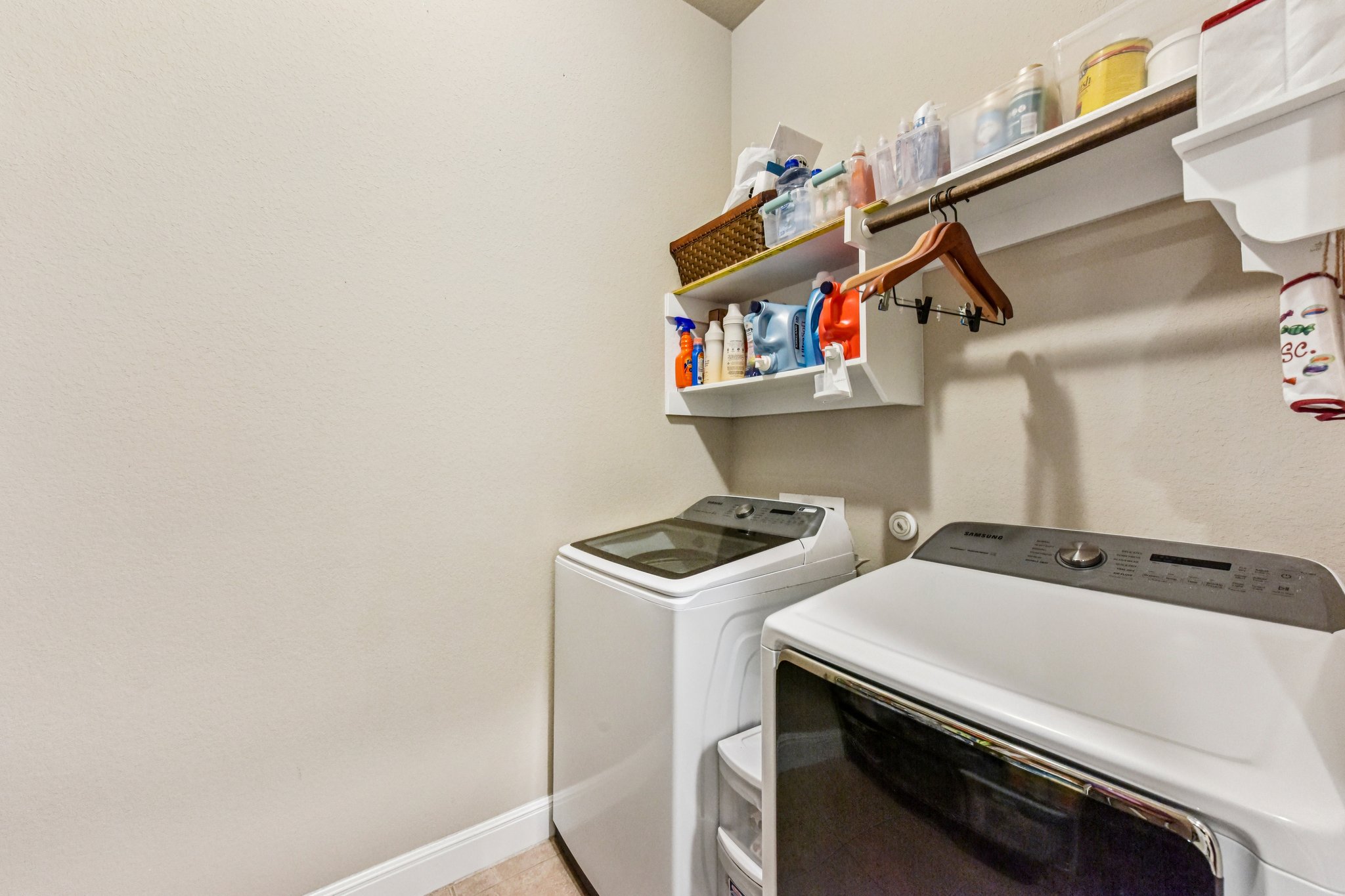 Windy Vane Dr-S2301-018.jpg