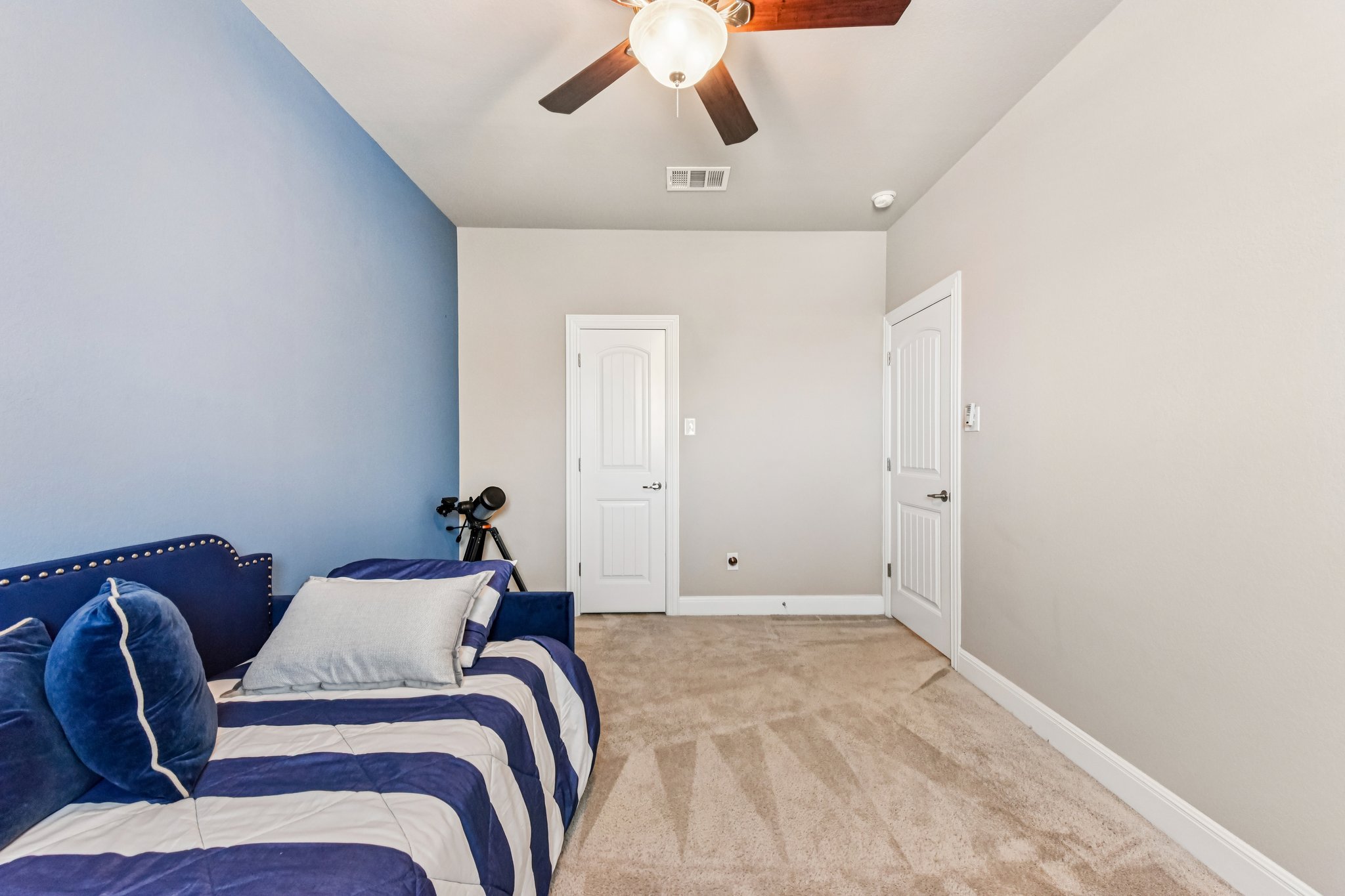 Windy Vane Dr-S2301-033.jpg