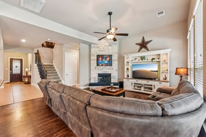 Windy Vane Dr-S2301-004.jpg