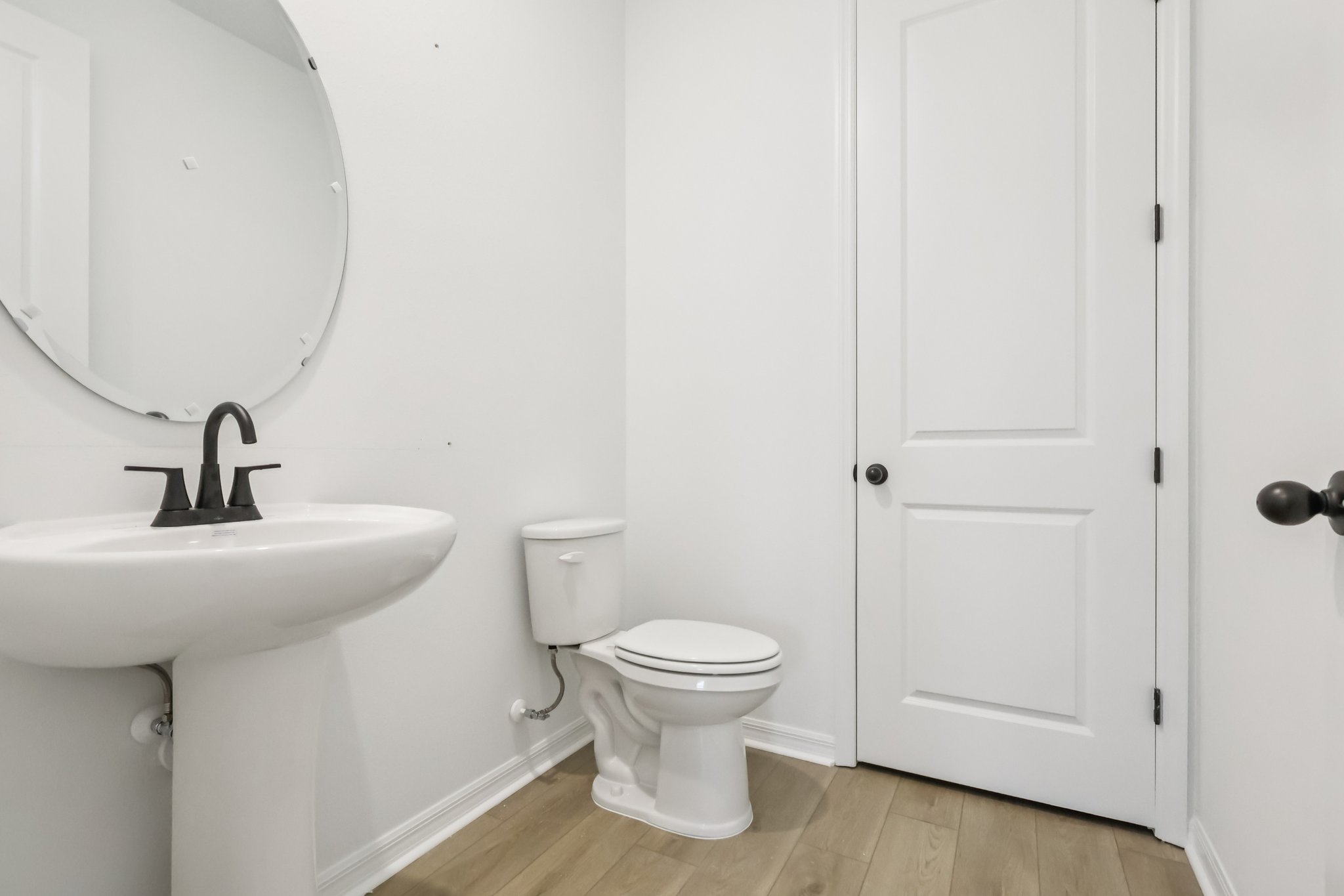 Broadwing St-S1401-019.jpg