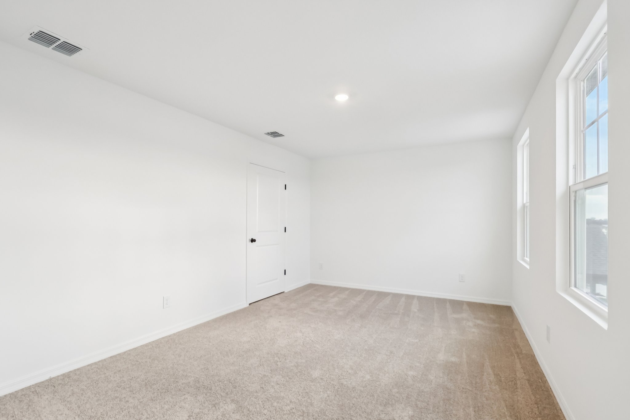 Broadwing St-S1401-025.jpg