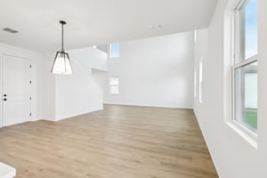 Broadwing St-S1401-010.jpg