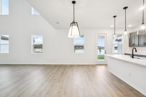 Broadwing St-S1401-011.jpg