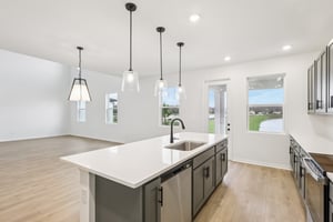 Broadwing St-S1401-015.jpg