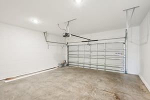 Broadwing St-S1401-034.jpg