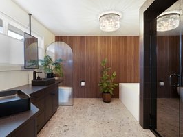  Photo 44