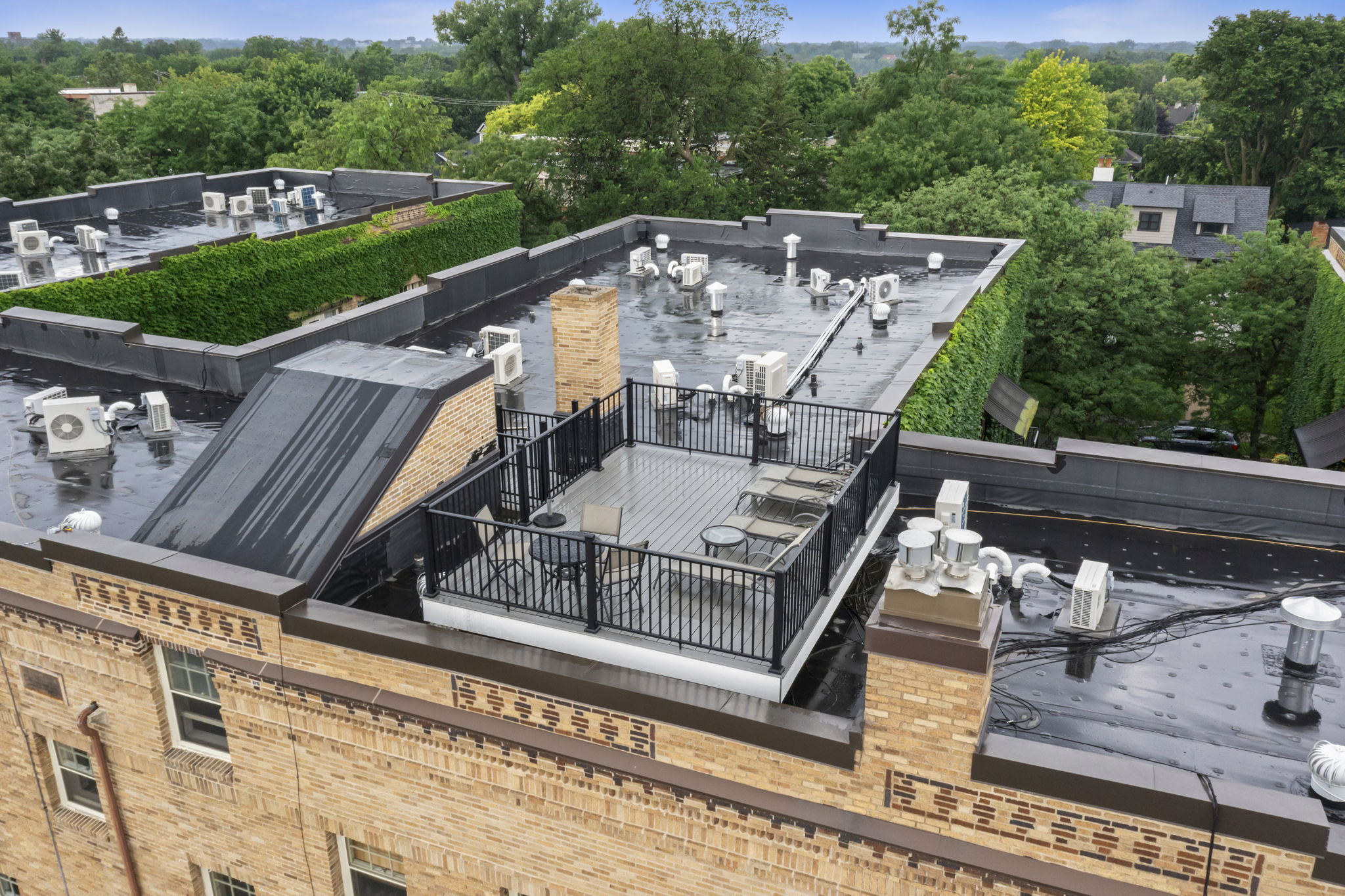 Rooftop deck