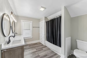 17th St NW-S0210-017.jpg