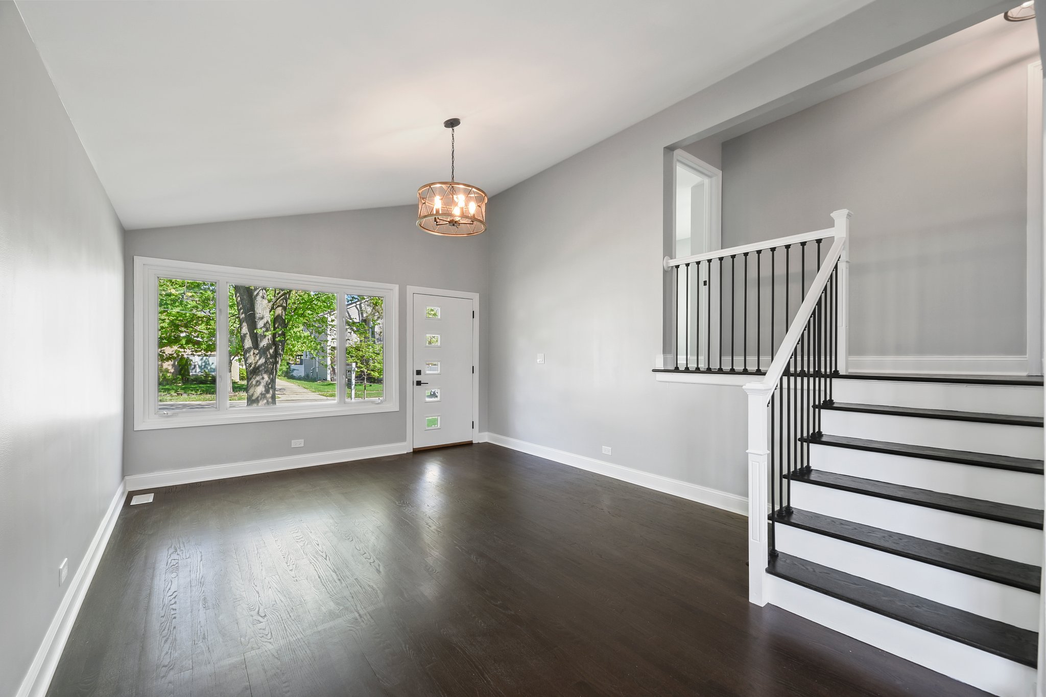 252 N Lombard Ave, Lombard, IL 60148, US Photo 2