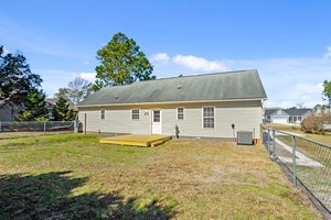 252 Shellbank Dr, Sneads Ferry, NC 28460, USA Photo 3