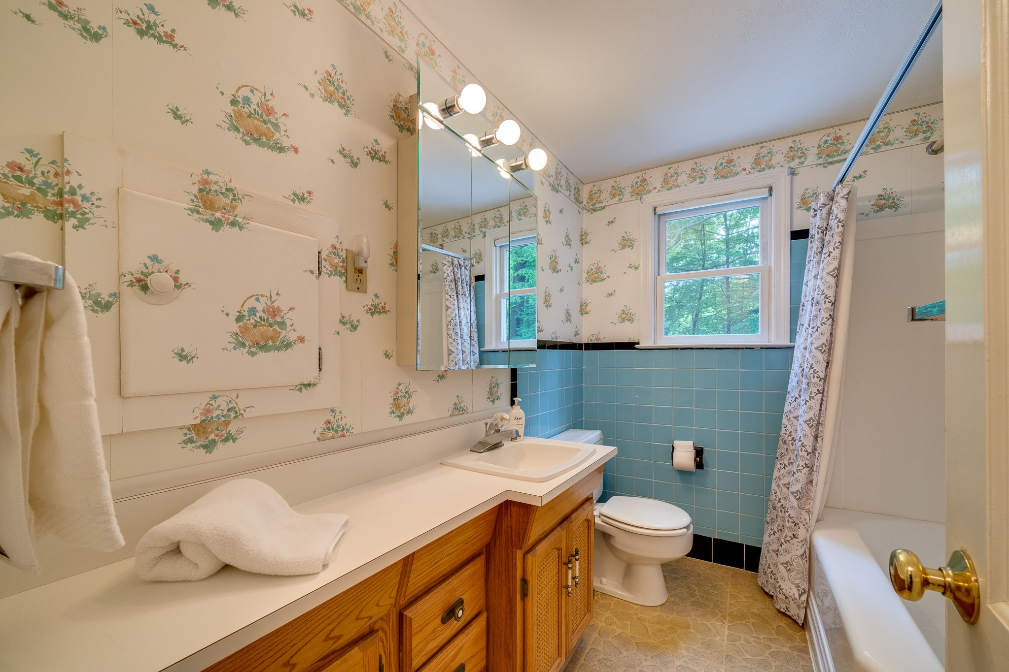  252 Stanwood Dr, New Britain, CT 06053, US Photo 34