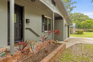 Front Entry Detail