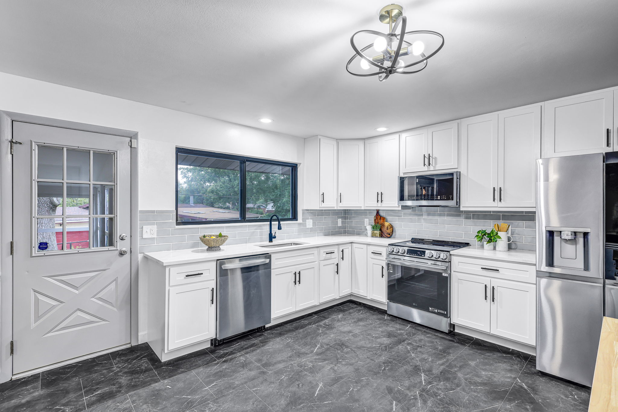 Kitchen- leads to Sun room