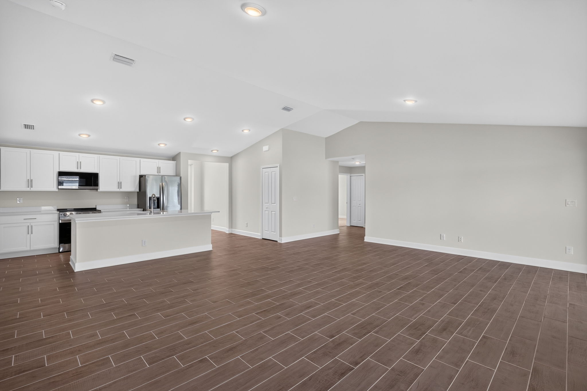 Living Room 4 of 5