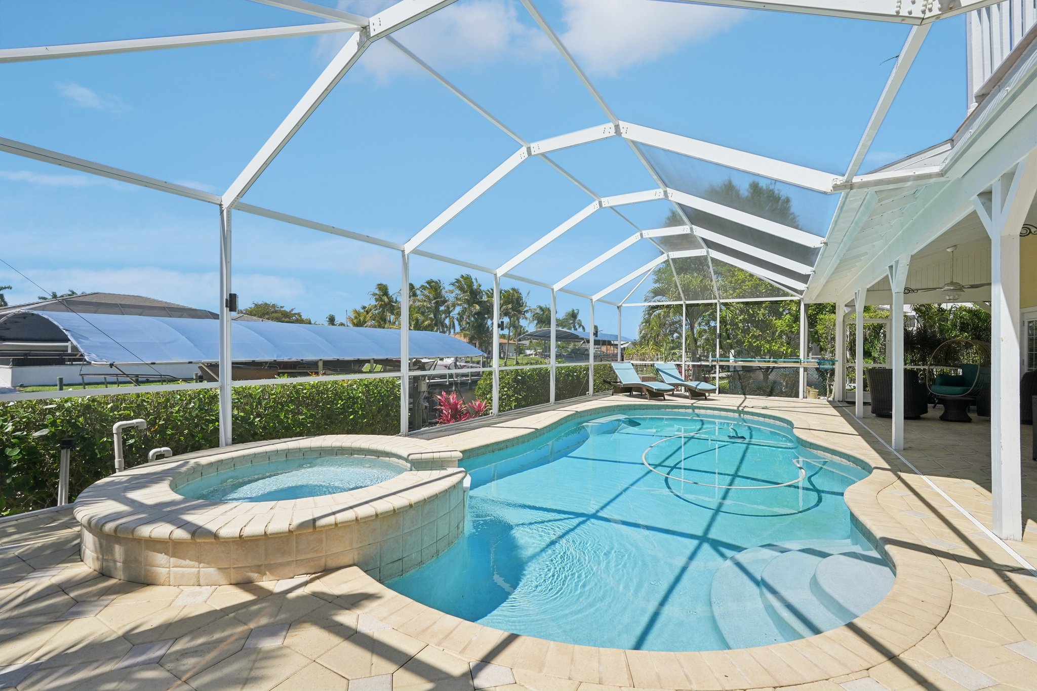 SE 20th Pl-S2103-043.jpg