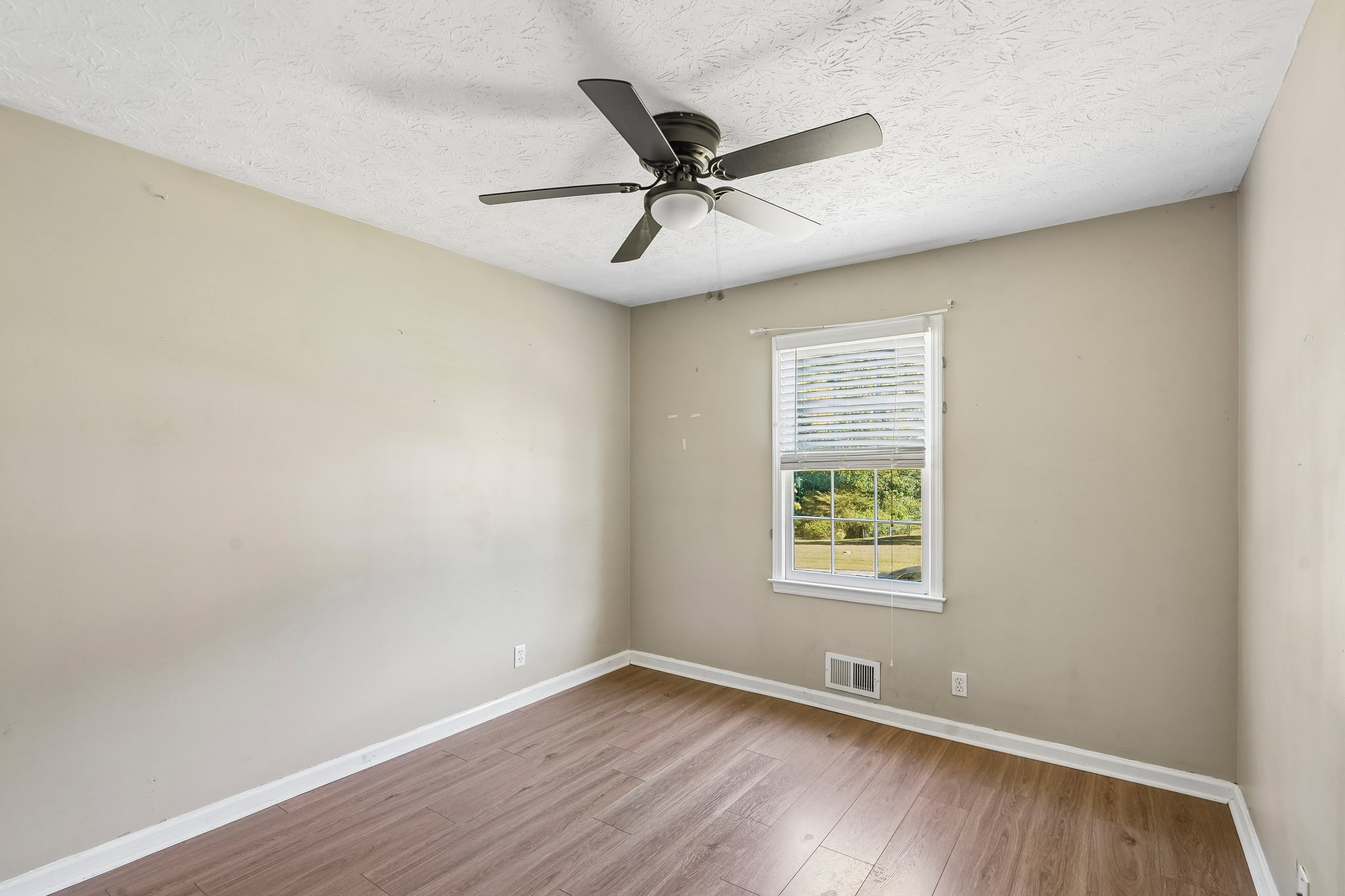 Suncrest Ct-S2410-022.jpg