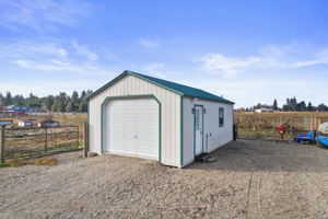  Photo 12