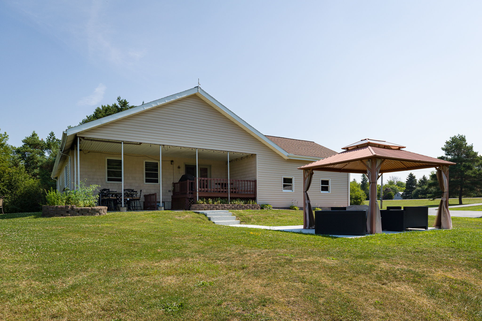 25201 NY 180-52