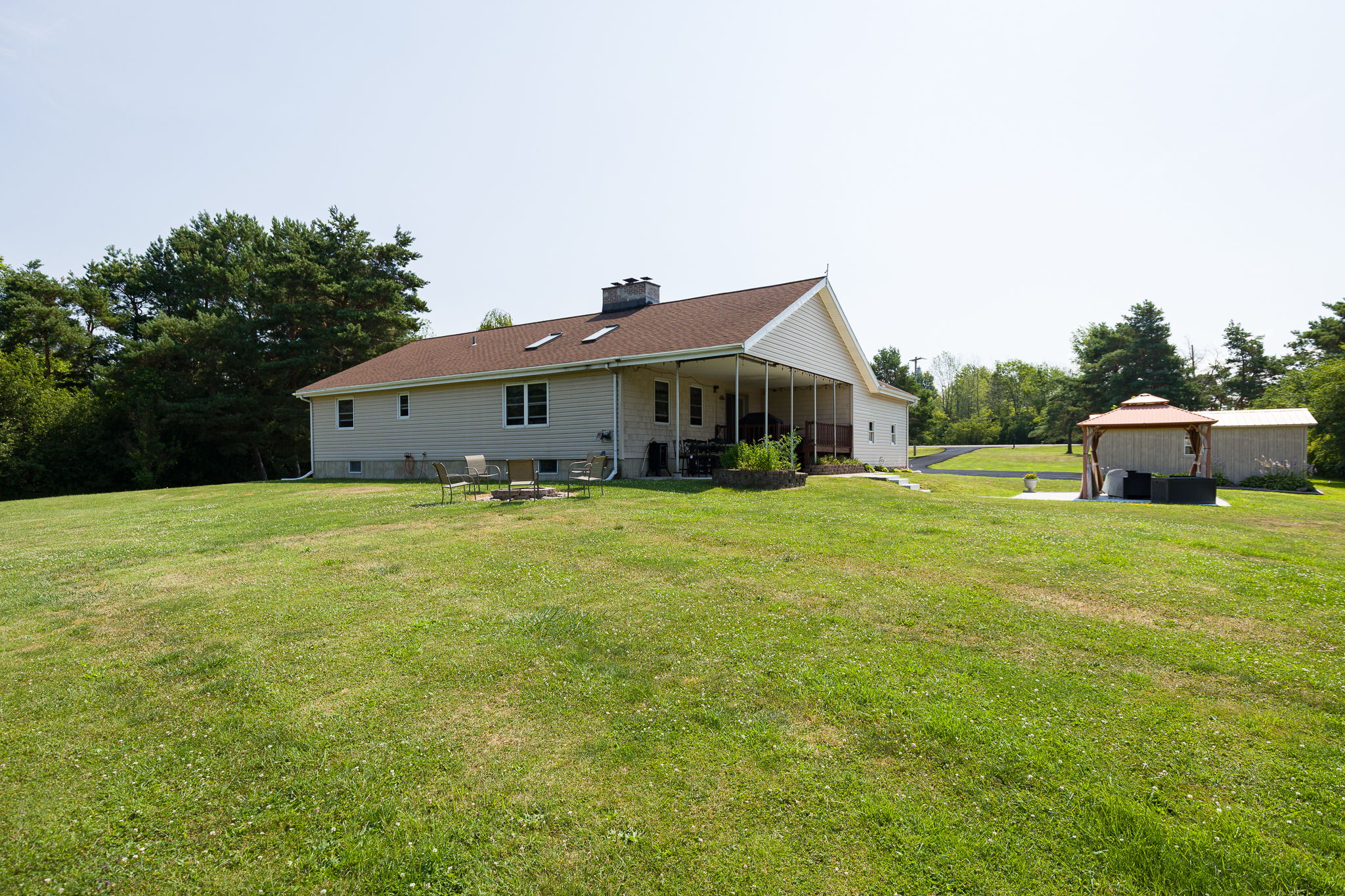 25201 NY 180-56