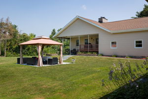 25201 NY 180-51