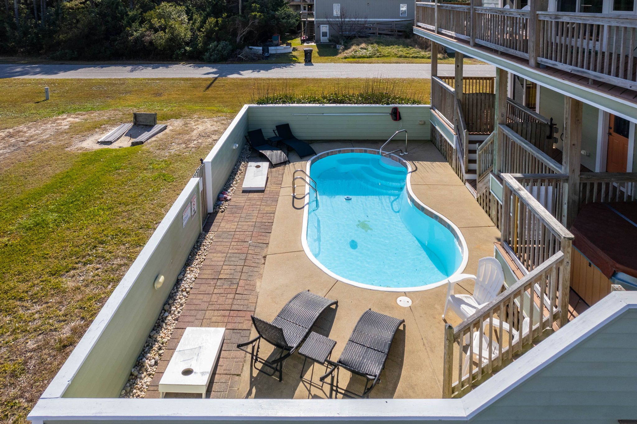 25203-Bold-Dune-Pool-Overview