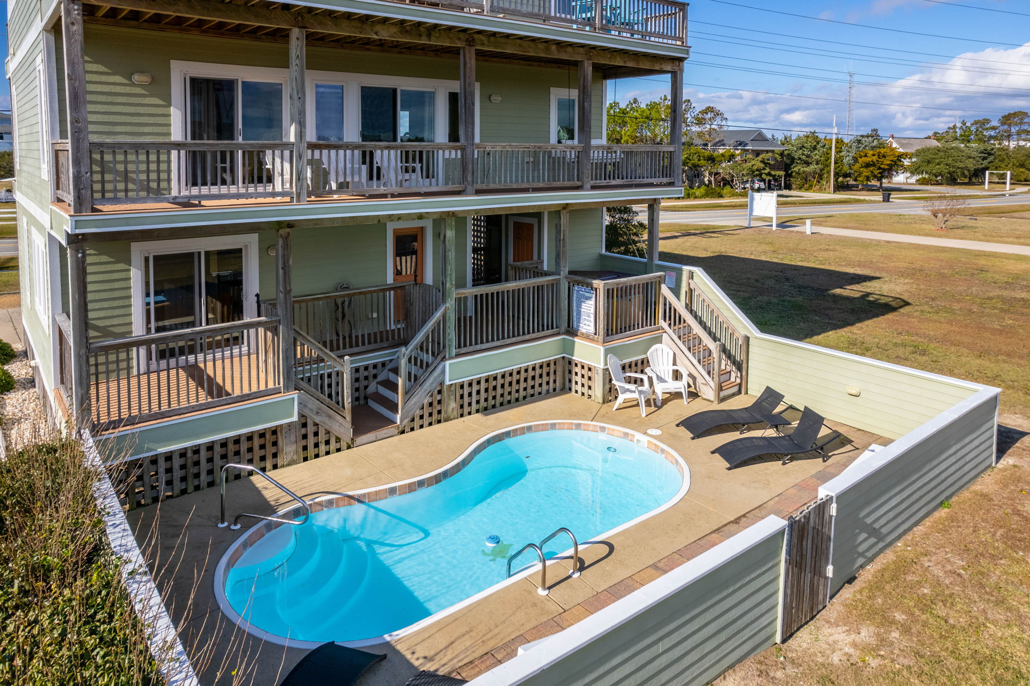 25203-Bold-Dune-Pool-Overview-V4