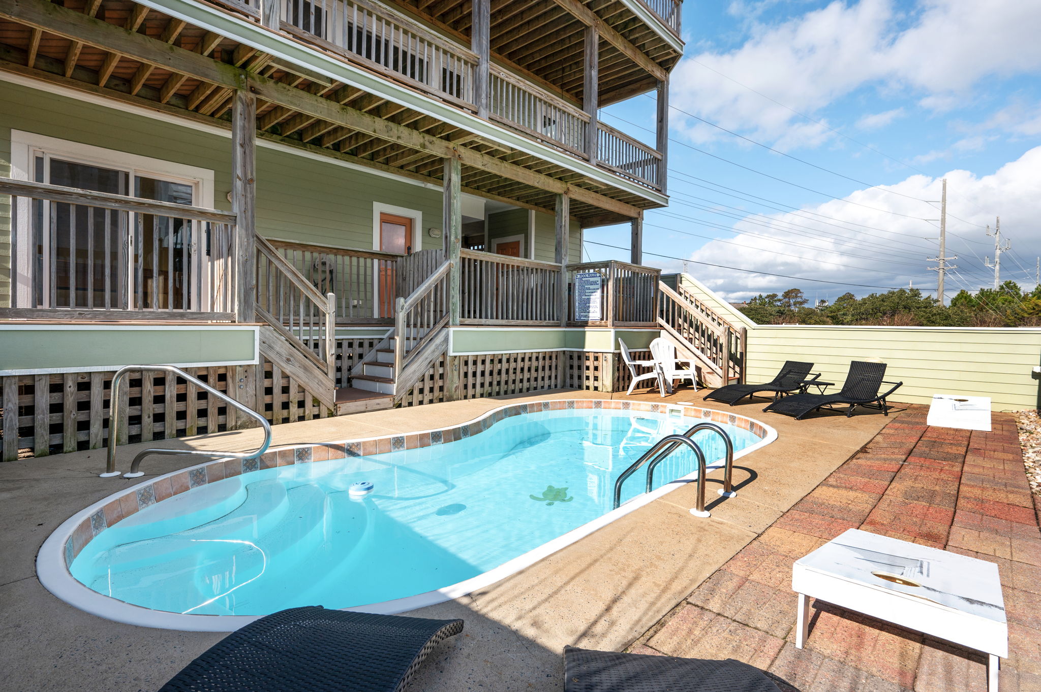 25203-Bold-Dune-Private-Pool-V2