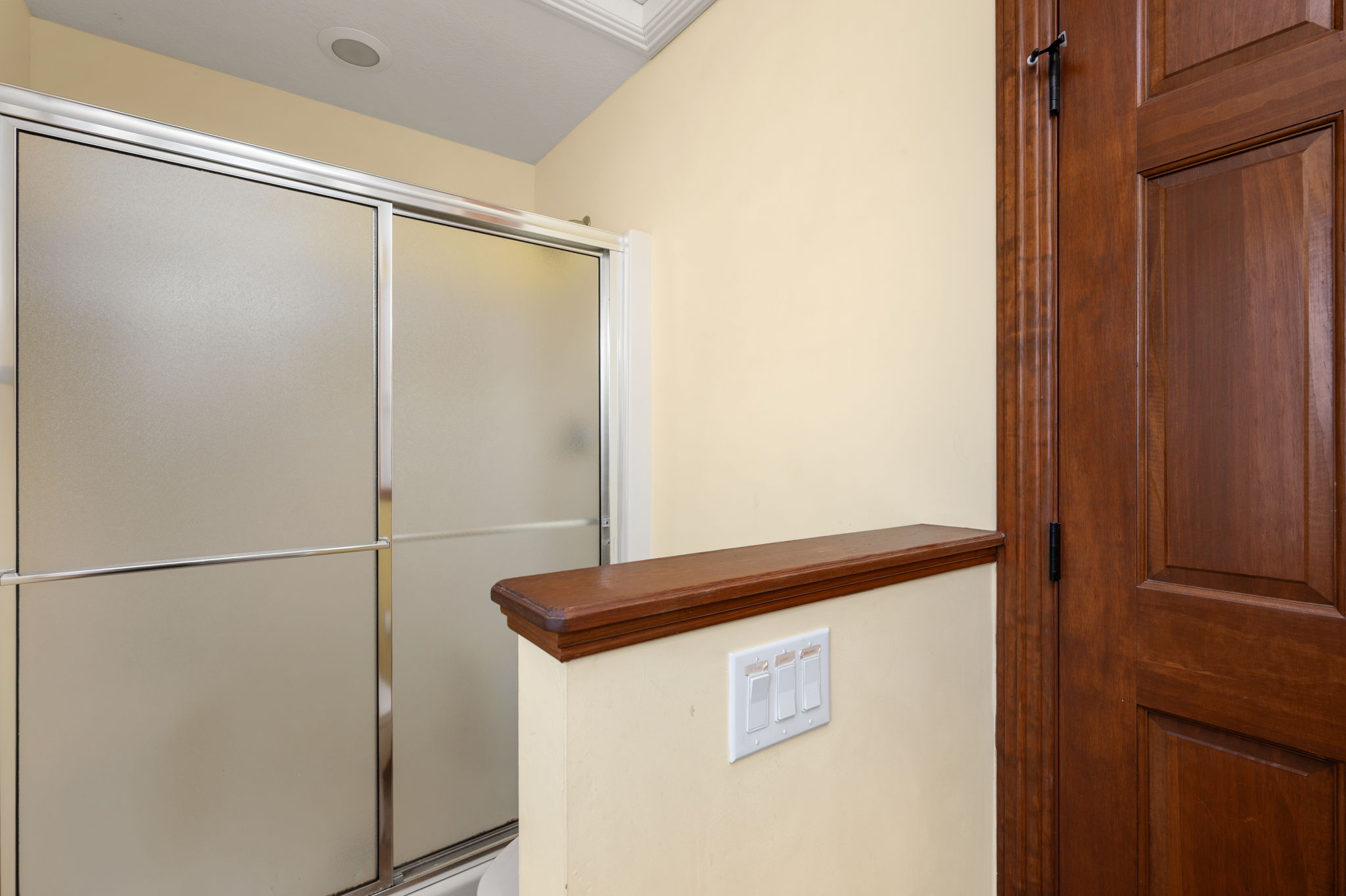 25203-Bold-Dune-TL-BR4-Private-Bath-V3