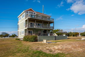 25203-Bold-Dune-Rear-Exterior