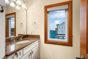 25203-Bold-Dune-TL-BR4-Private-Bath