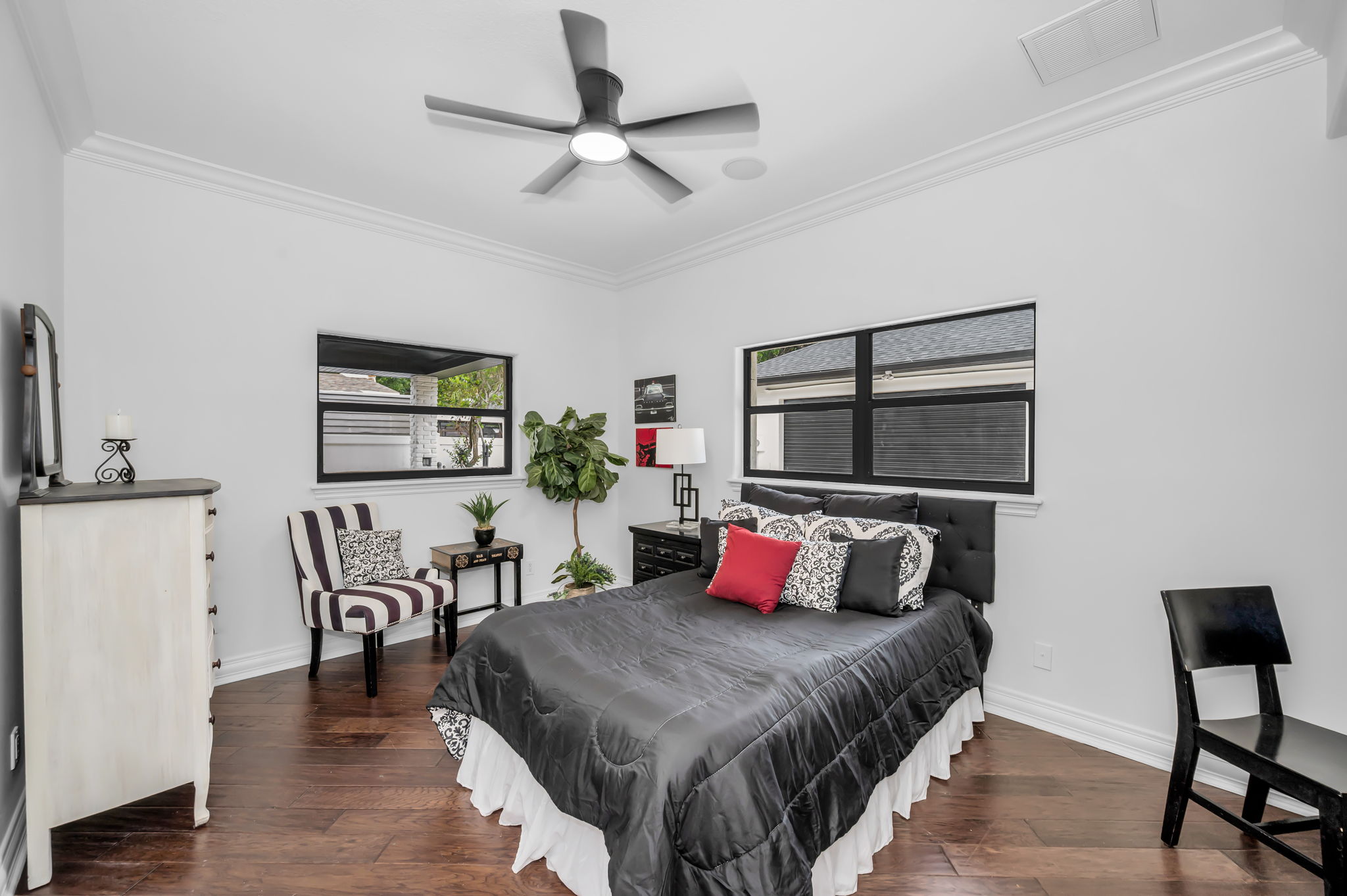 First Floor Bedroom3a