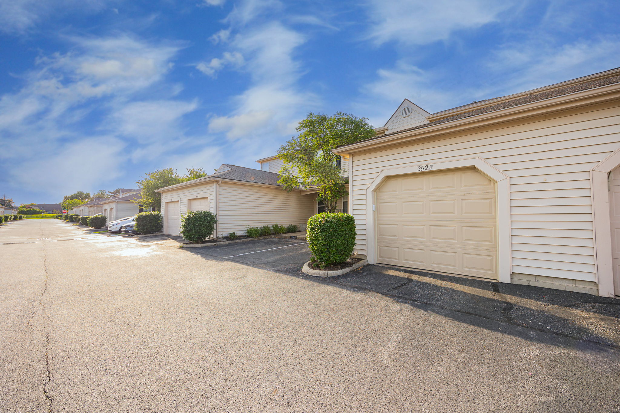 DJ.B. - 2522 Dahlia Way 60C, Columbus-2