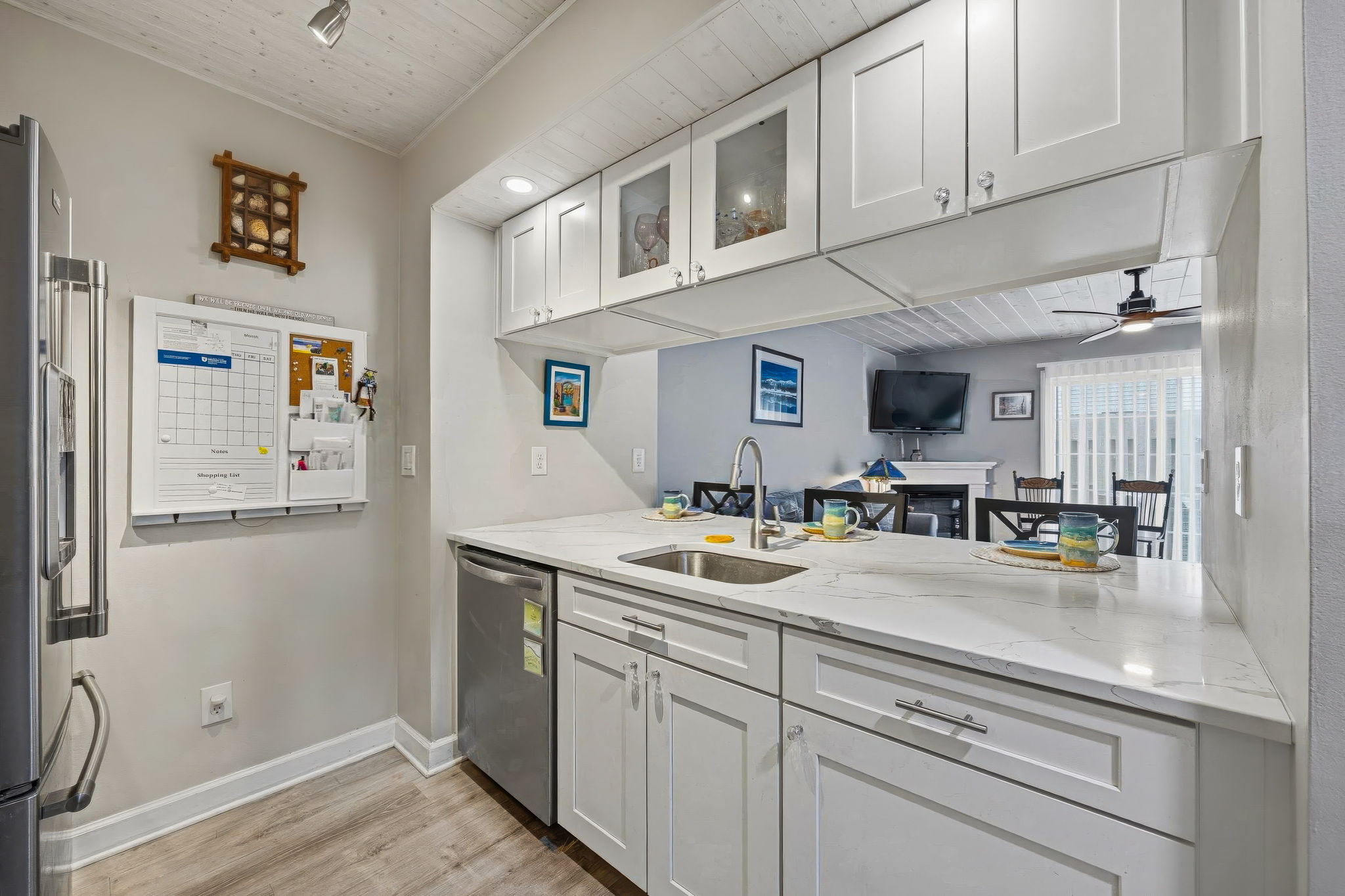 DJ.B. - 2522 Dahlia Way 60C, Columbus-10