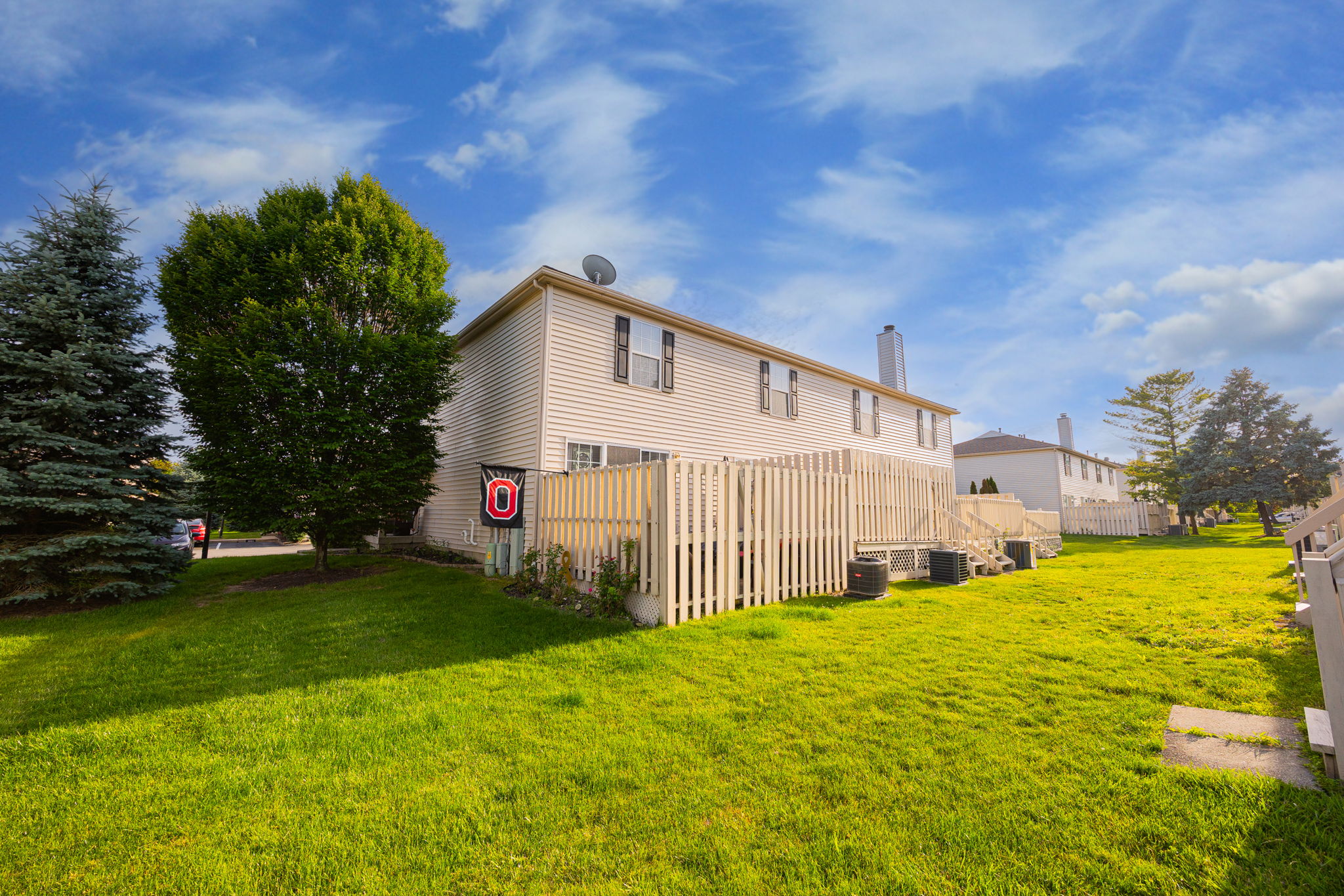 DJ.B. - 2522 Dahlia Way 60C, Columbus-32