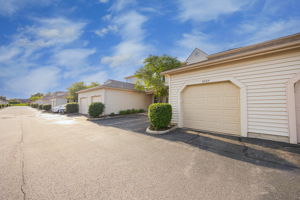 DJ.B. - 2522 Dahlia Way 60C, Columbus-2