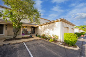 DJ.B. - 2522 Dahlia Way 60C, Columbus-3