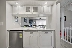 DJ.B. - 2522 Dahlia Way 60C, Columbus-11