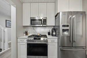 DJ.B. - 2522 Dahlia Way 60C, Columbus-12