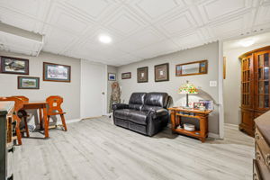 DJ.B. - 2522 Dahlia Way 60C, Columbus-26