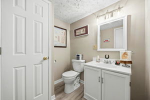 DJ.B. - 2522 Dahlia Way 60C, Columbus-29
