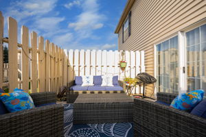 DJ.B. - 2522 Dahlia Way 60C, Columbus-43