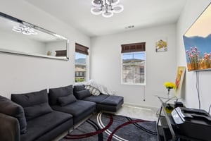 Golden Maple Dr-2205-020.jpg