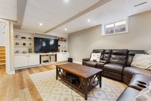  Photo 47