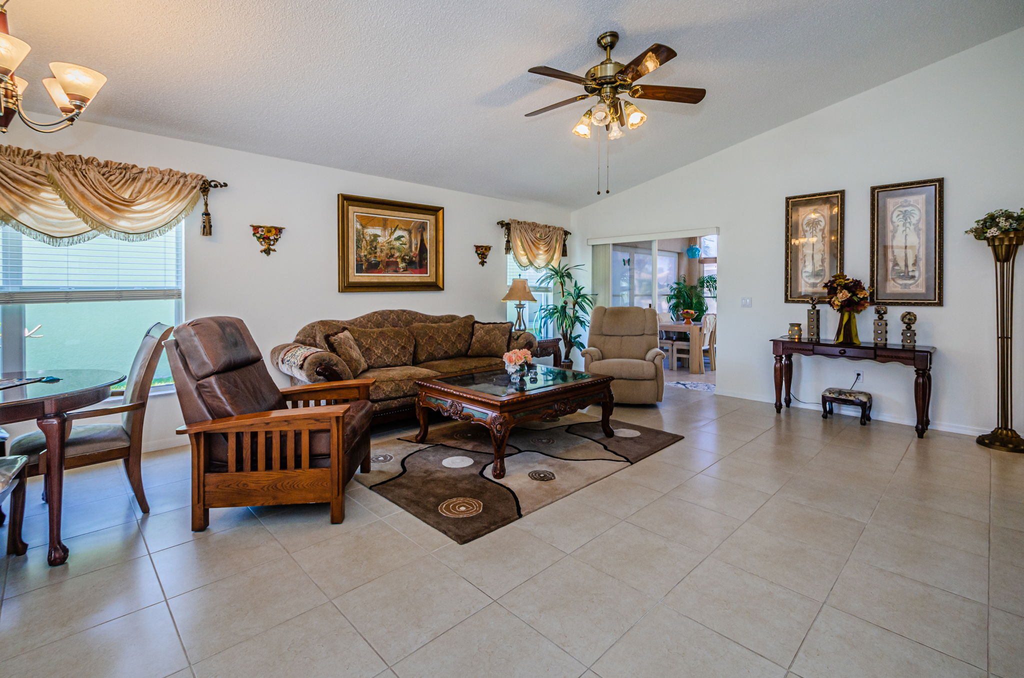 Living Room 1B