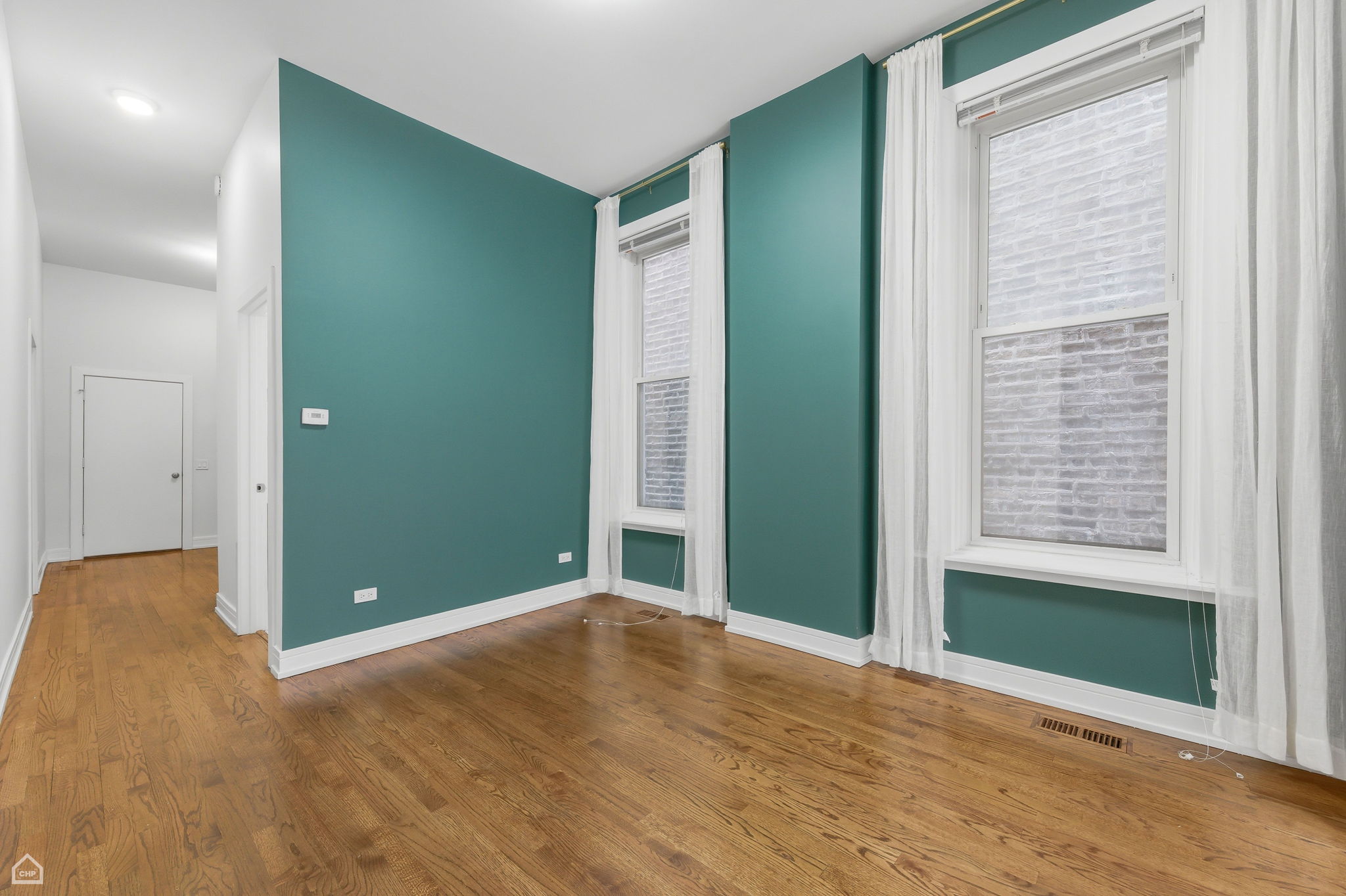 2523 W Chicago Ave - Brady Miller_003