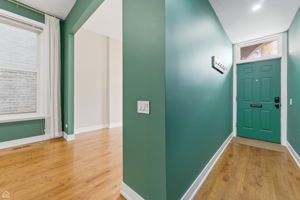 2523 W Chicago Ave - Brady Miller_001